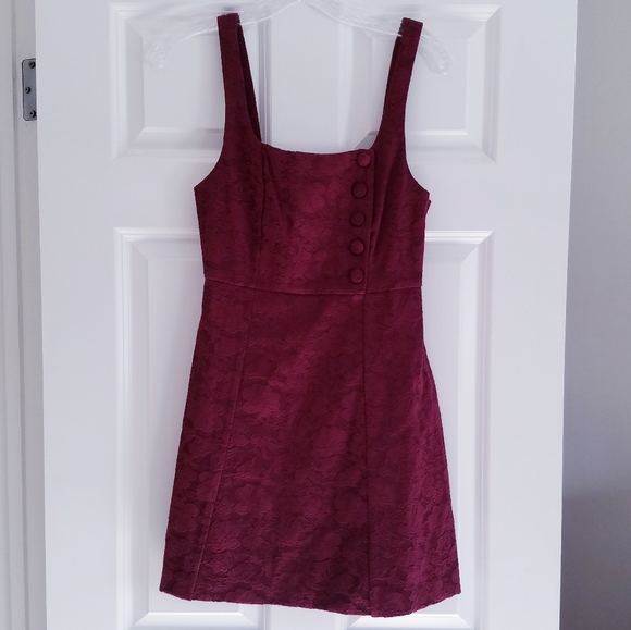 NEW UO Hallie Embroidered Square-Neck Mini Dress - Picture 4 of 8